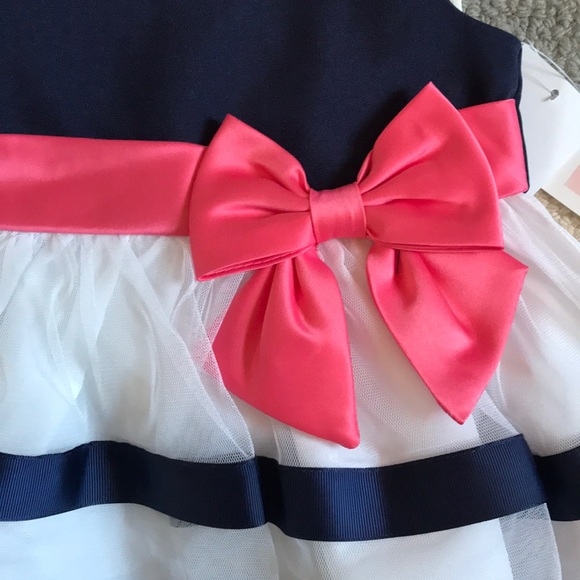 Girl’s toddler dress - Picture 2 of 4